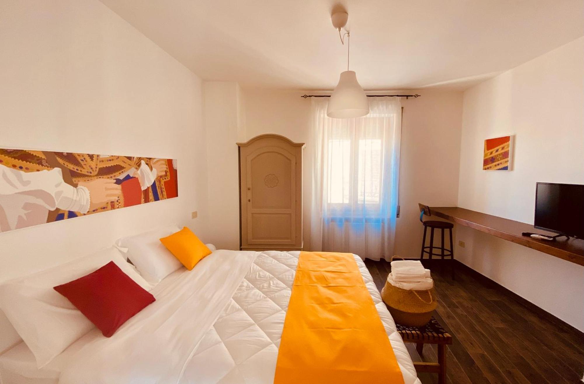 Carrales Guest House Нуоро Екстер'єр фото