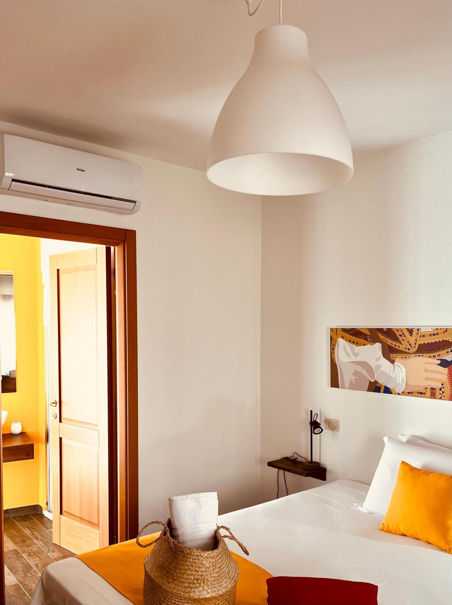 Carrales Guest House Нуоро Екстер'єр фото