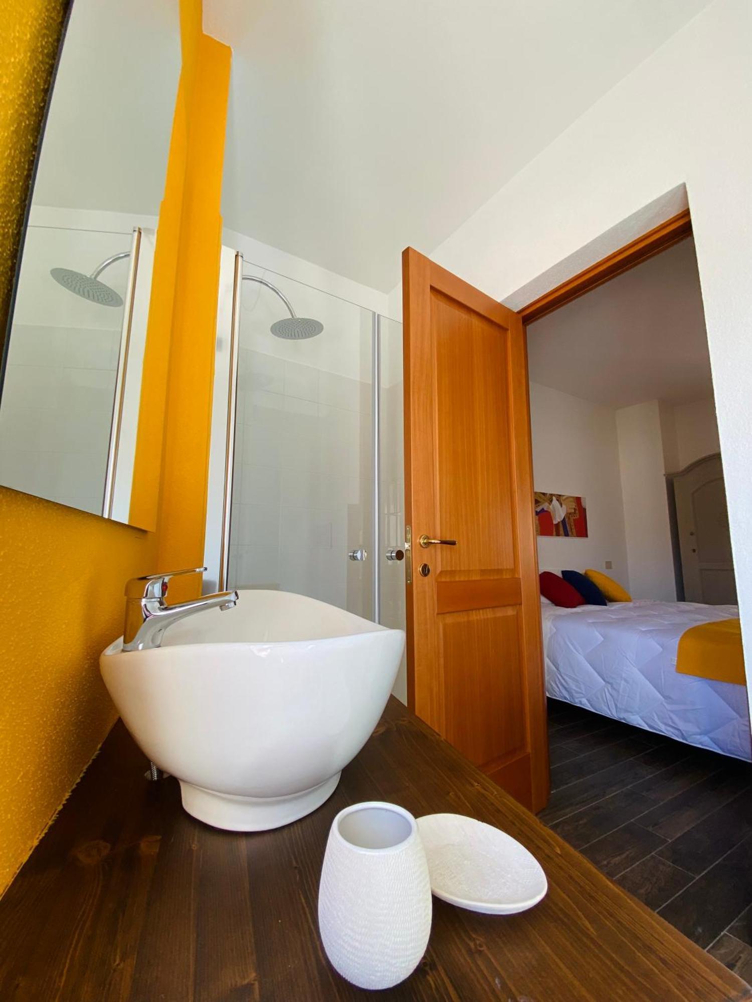 Carrales Guest House Нуоро Екстер'єр фото